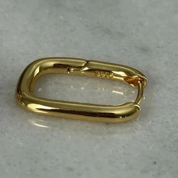 Gold Chunky Square Hoop Earrings Brand New - Picture 3 of 5